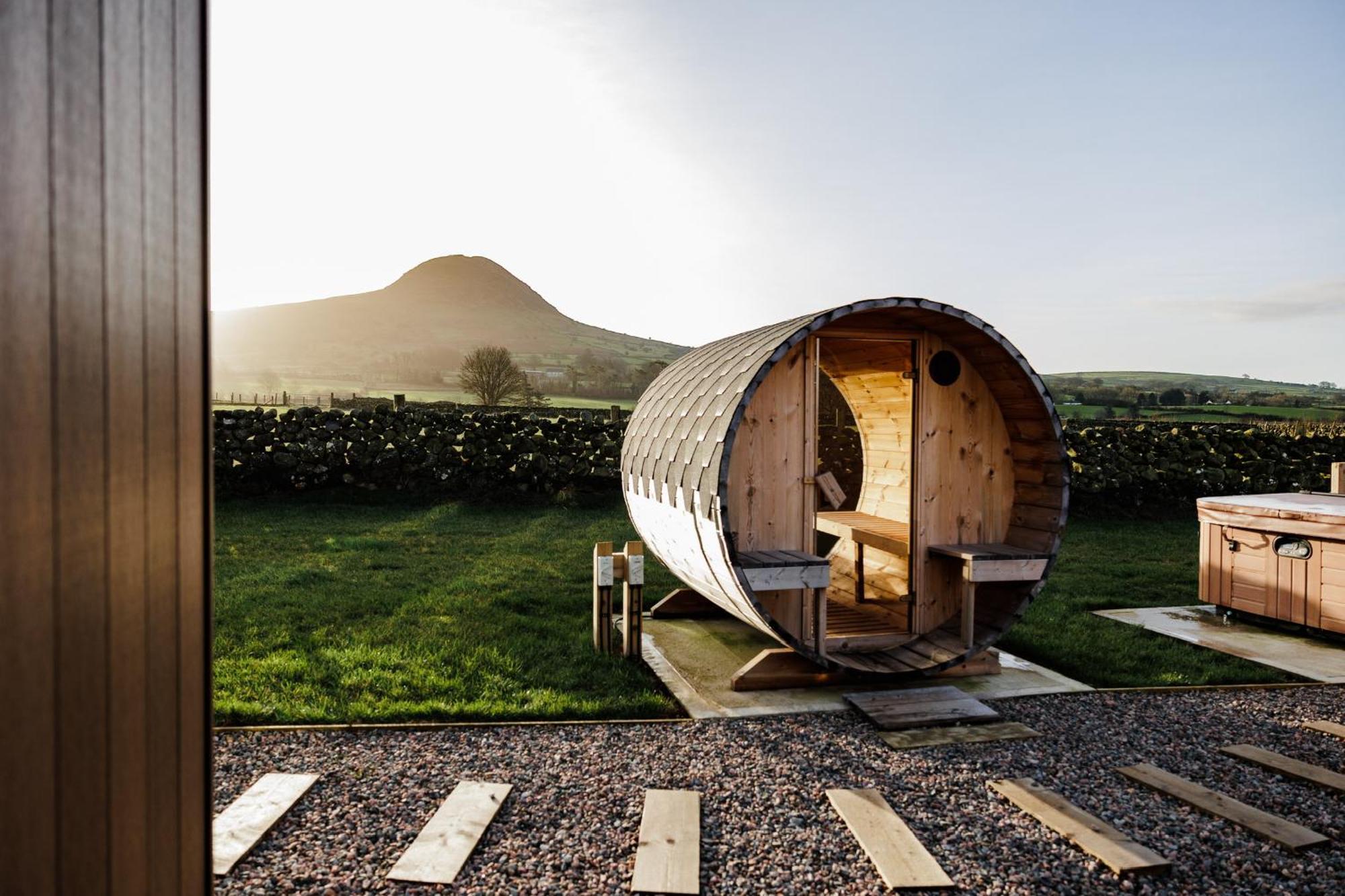 Slemish Hideaway - Funky Pheasant Villa Broughshane Exterior photo